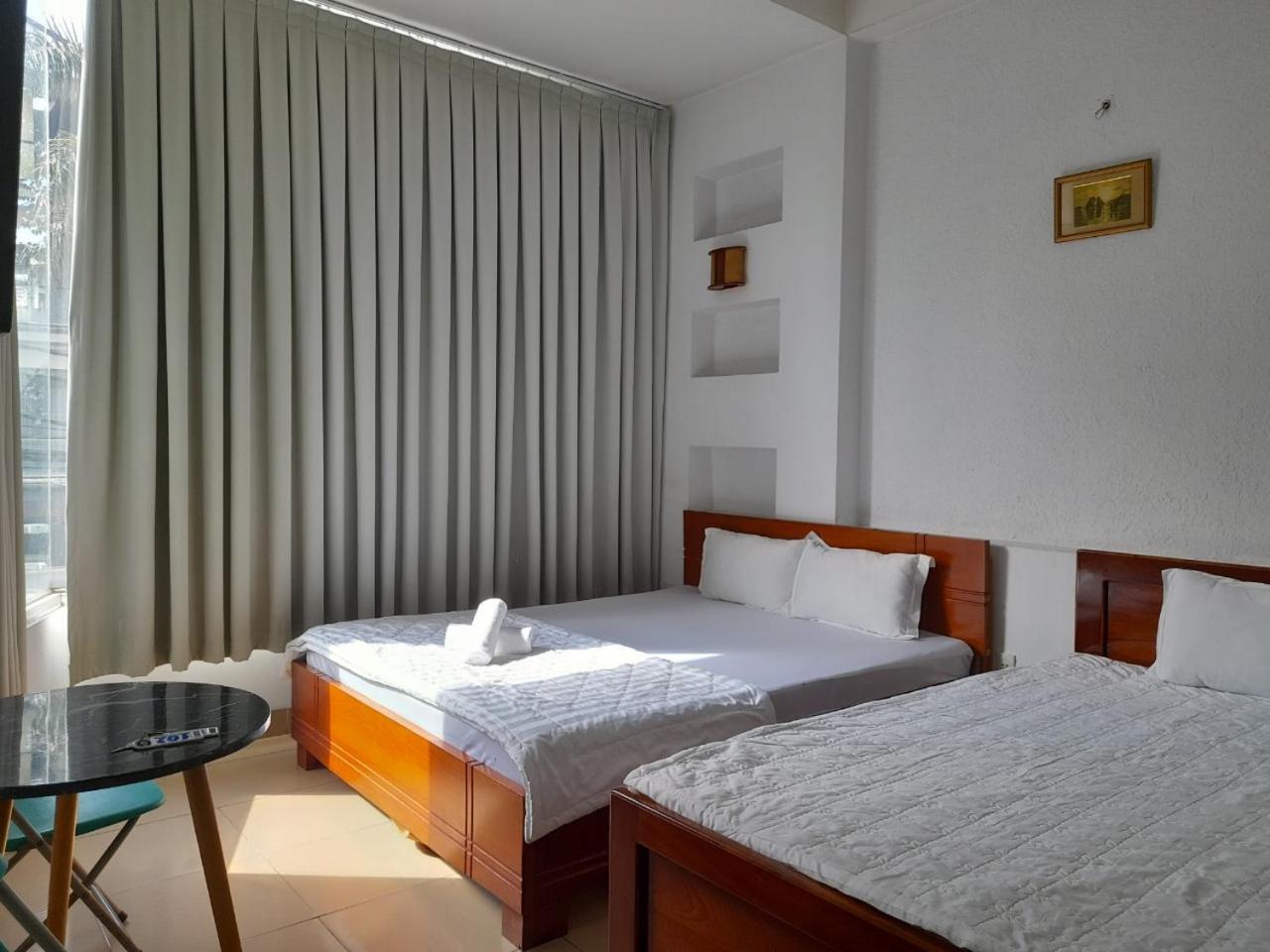 Khach San Mai Hoang 2 Hotel Ho Chi Minh City Bagian luar foto