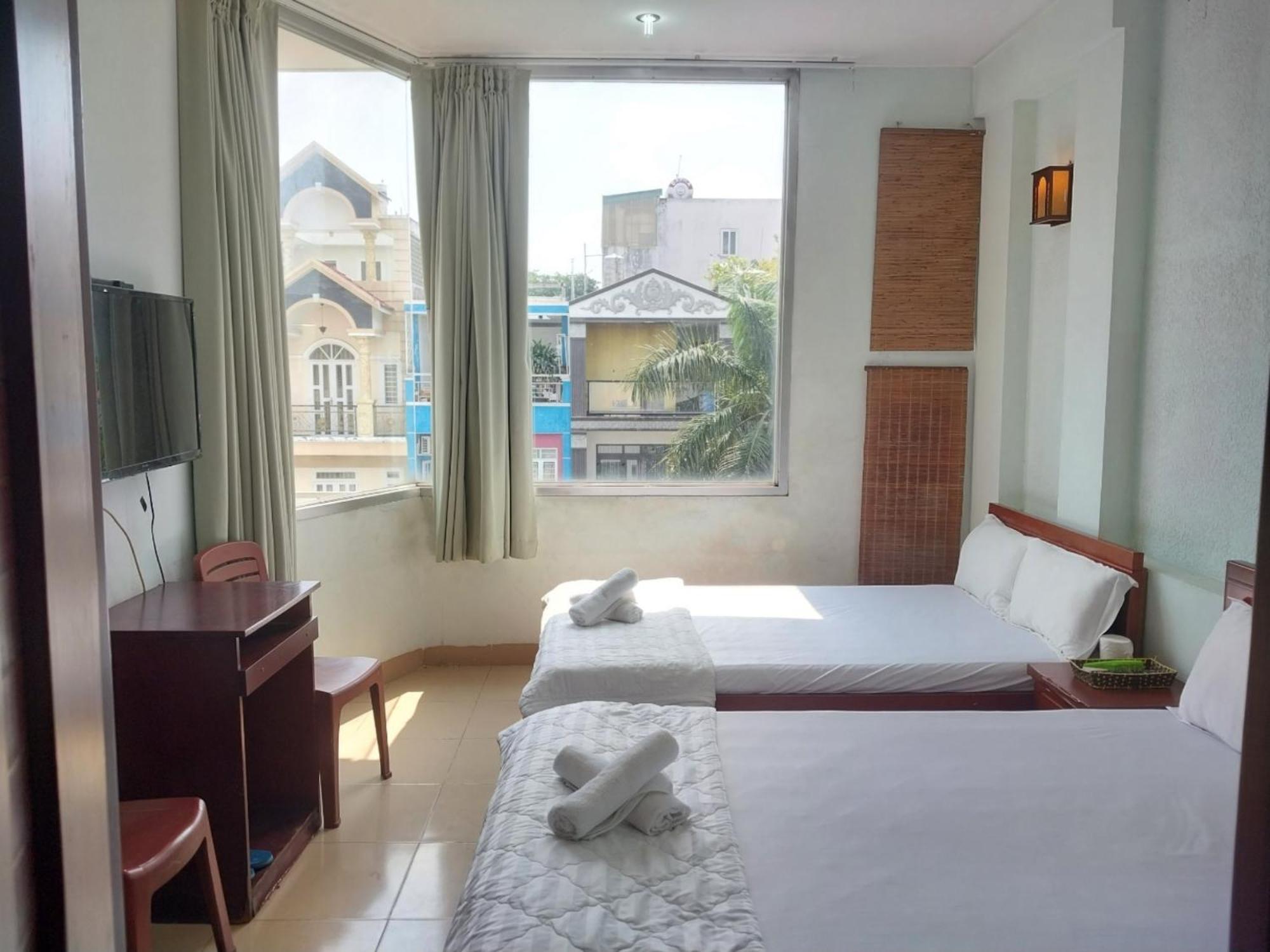 Khach San Mai Hoang 2 Hotel Ho Chi Minh City Bagian luar foto